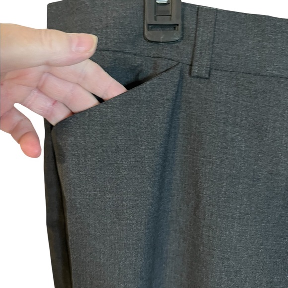 Women’s new wool dress pants in gray and a size 12 short - Picture 3 of 7